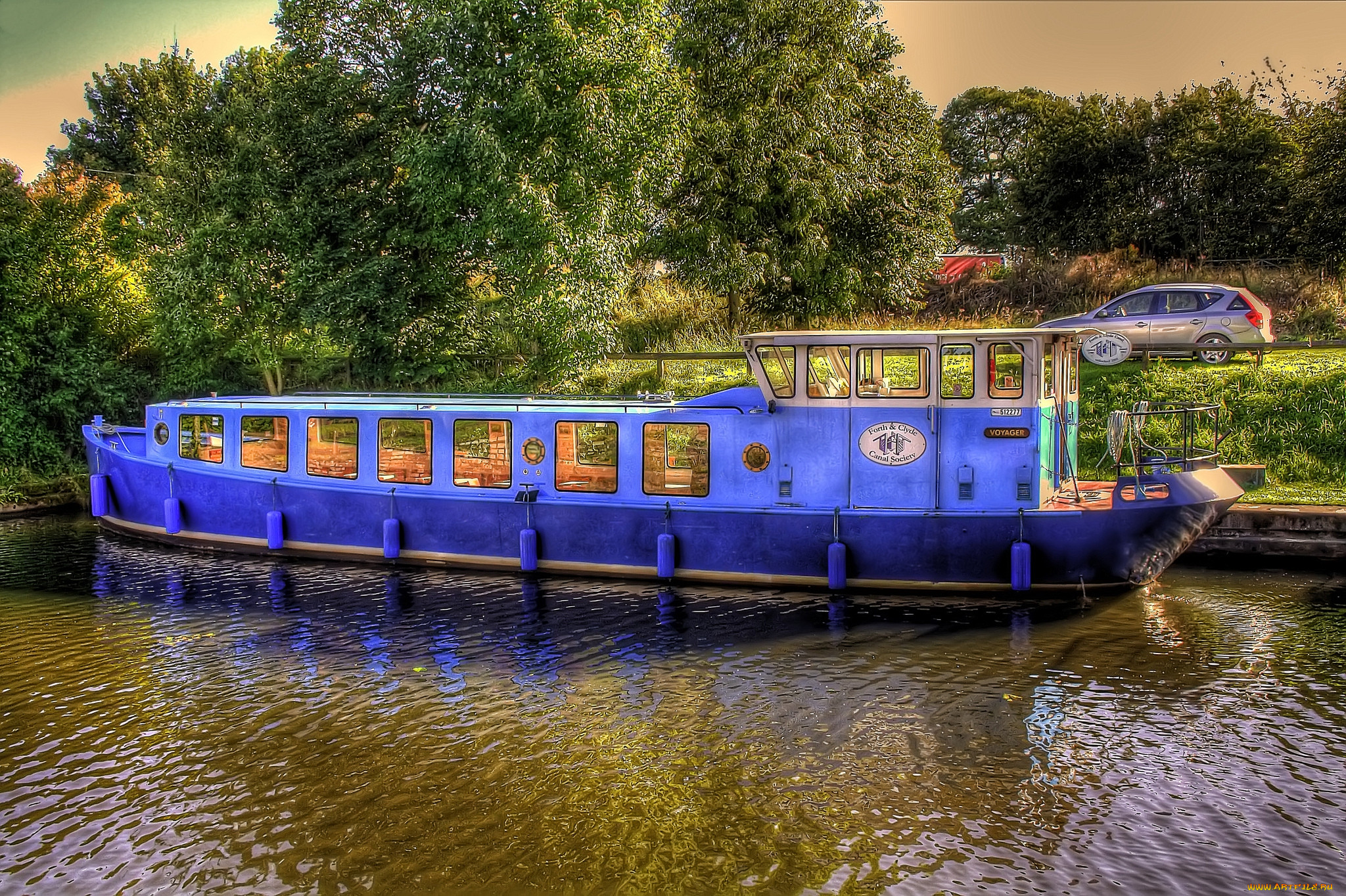 Баржа. Canal баржа. Речные баржи Англии. Баржа причал. Баржа туристическая.